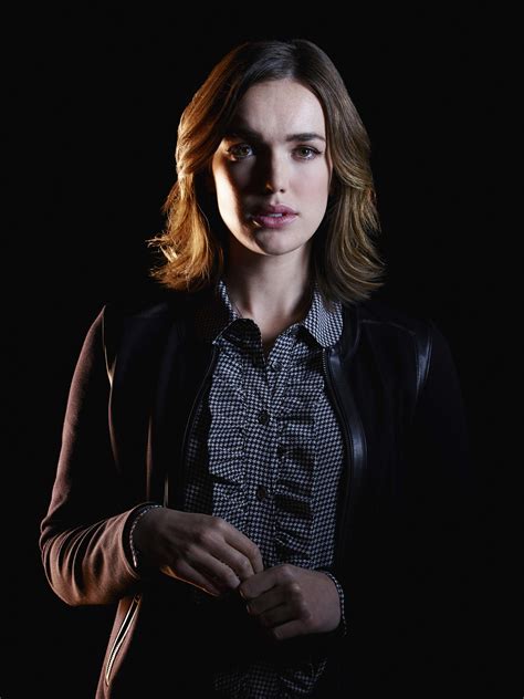 jemma simmons